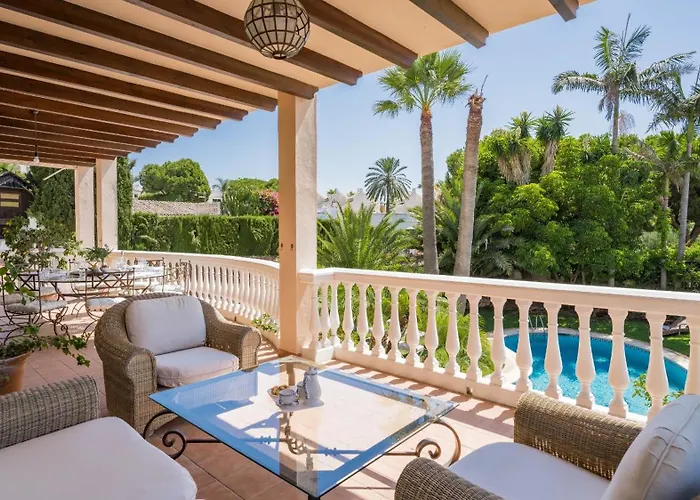 Villa Kadena *